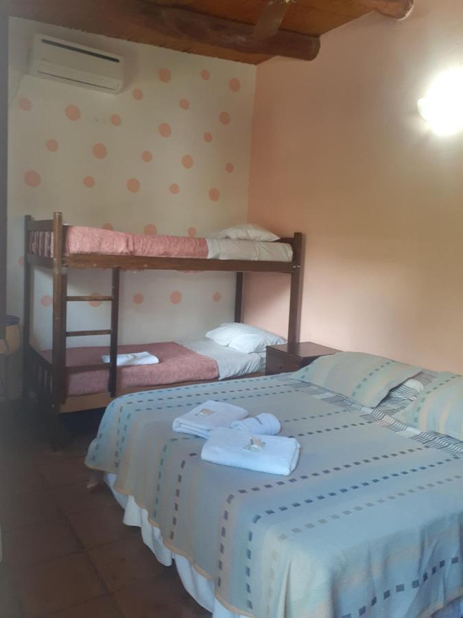 Hostal Candelaria Cafayate Extérieur photo